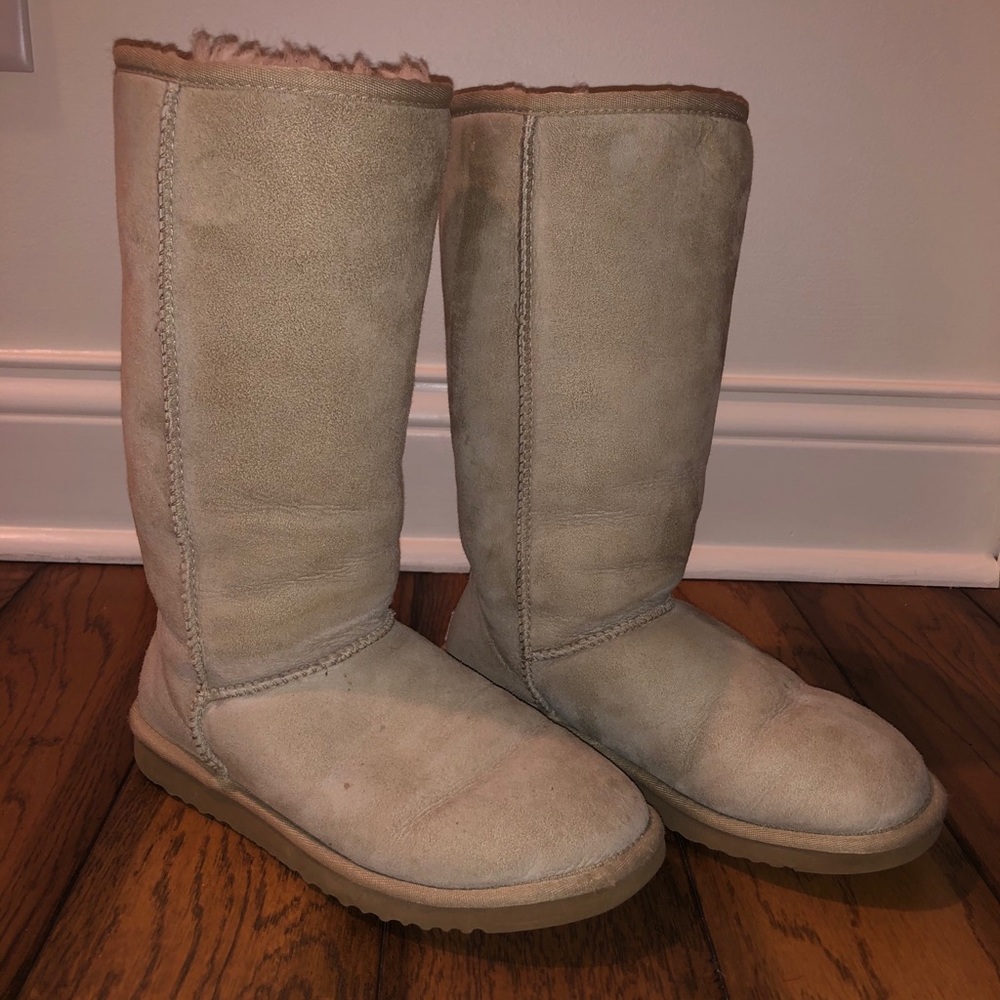 UGGs